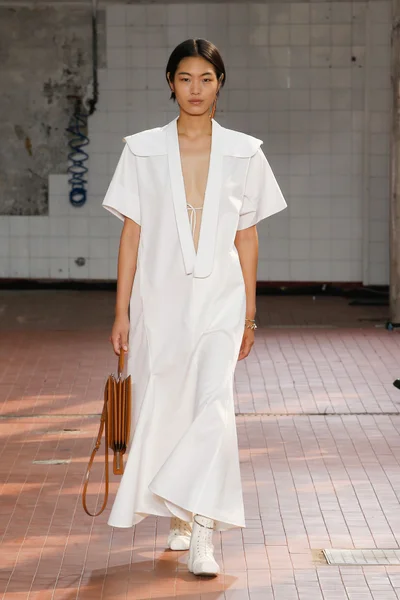 Look 35